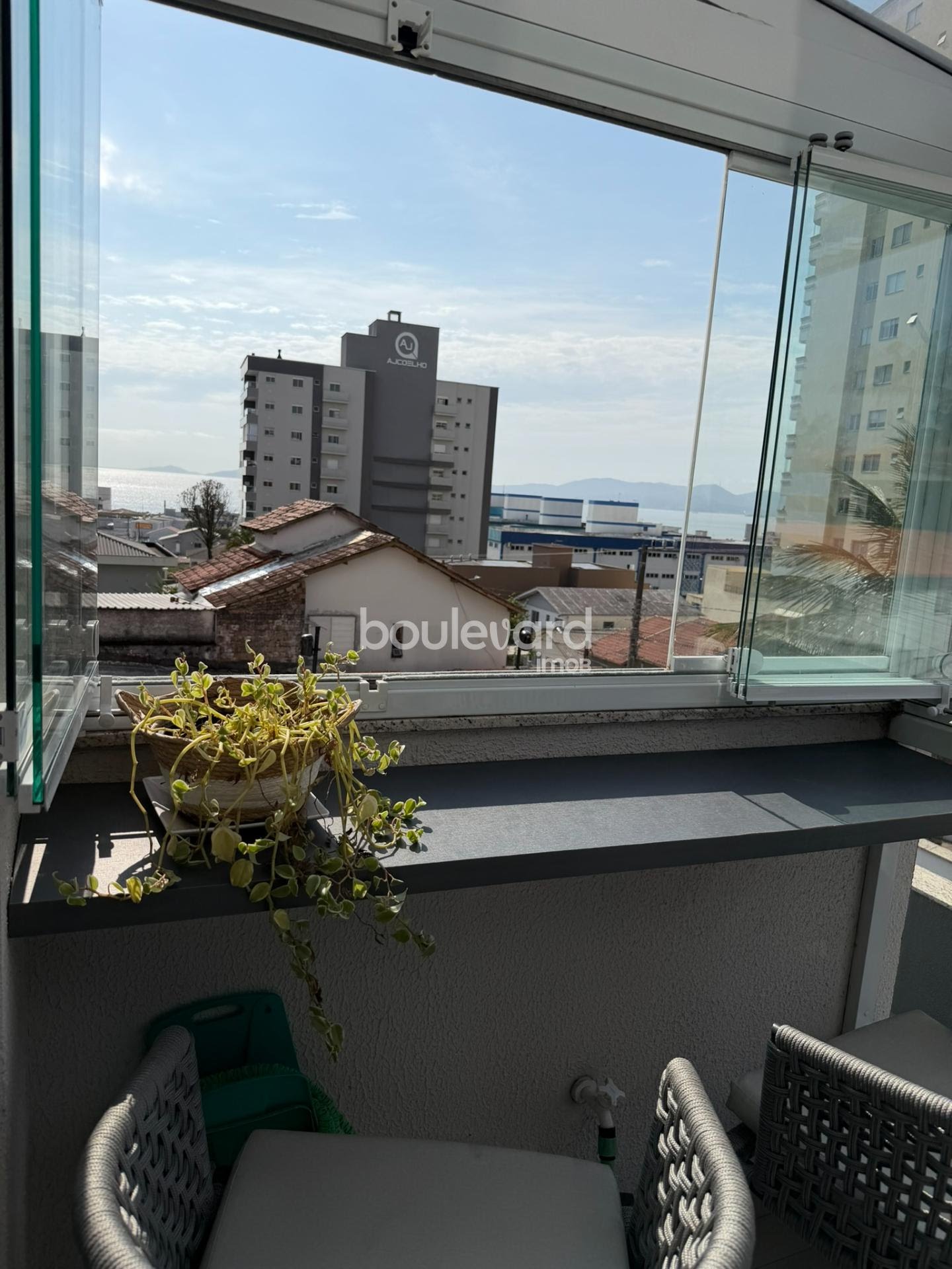 Apartamento à venda com 3 quartos, 1 suíte, 1 vaga e 83m² no Barreiros, São José (SC) — foto 17 de 30